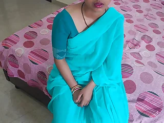 Hot Indian Desi village bhabhi was full operation love affair with devar and fucking unchanging in clear Hindi audio