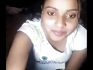 Desi girl show her pussy coupled with chubby boobs